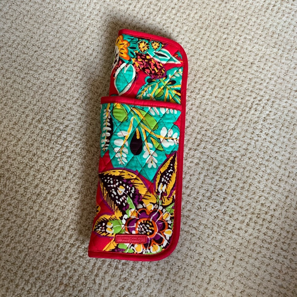 Like New! Vera Bradley Rumba Curling Iron Cover
